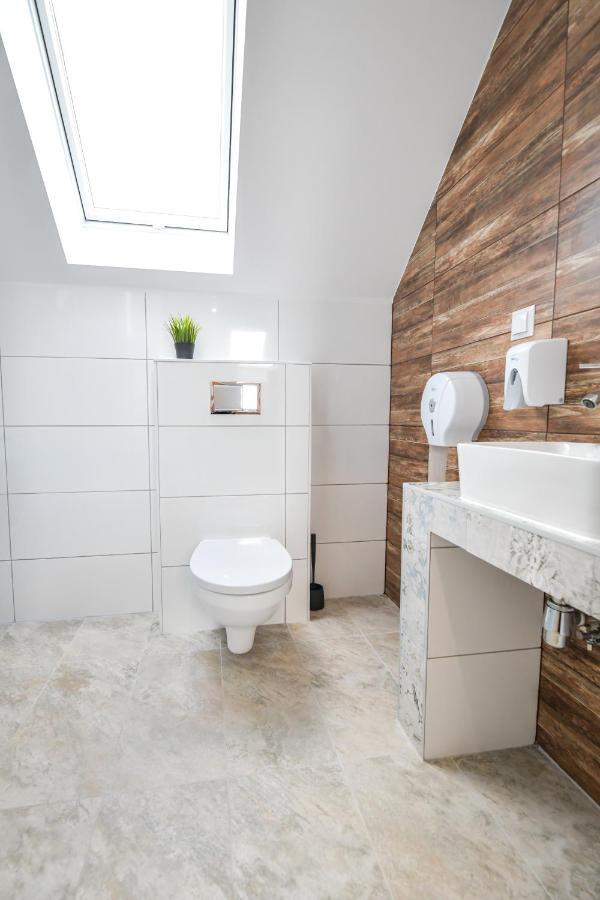 Kempingzator Apartamenty Esterno foto