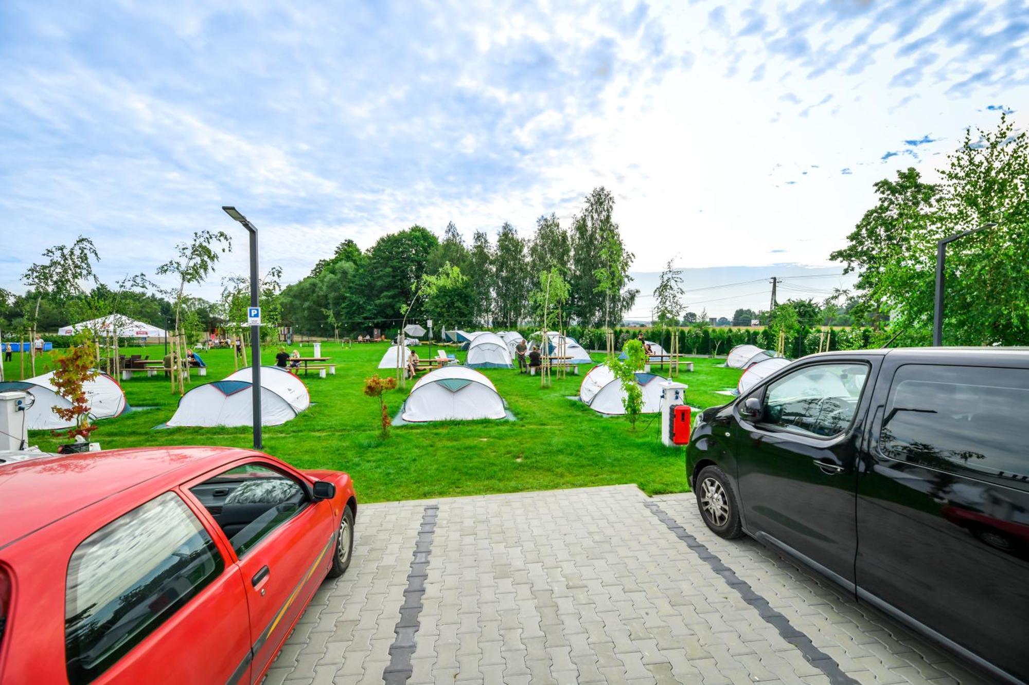 Kempingzator Apartamenty Esterno foto